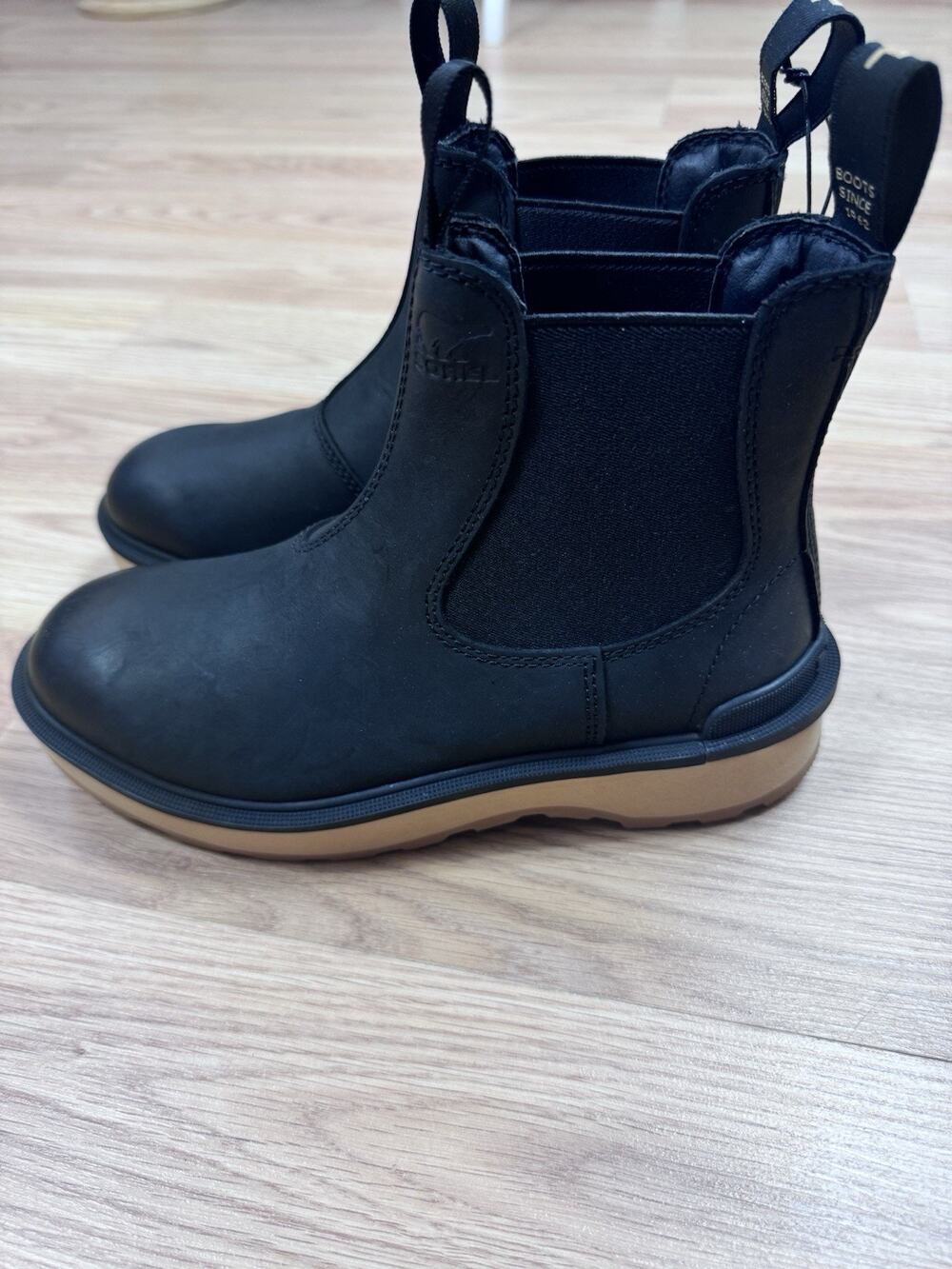 Sorel Women’s Hi-Line Chelsea Waterproof Rain Ankle Short Boot Black Size 5